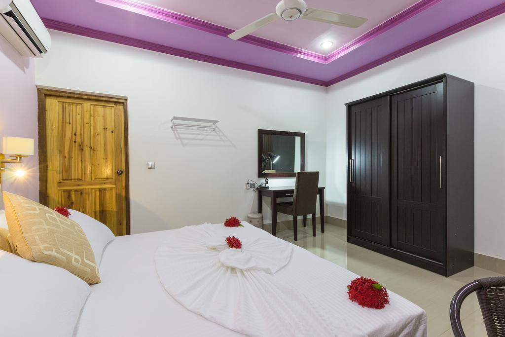Castle Inn Bodufolhudhoo エクステリア 写真