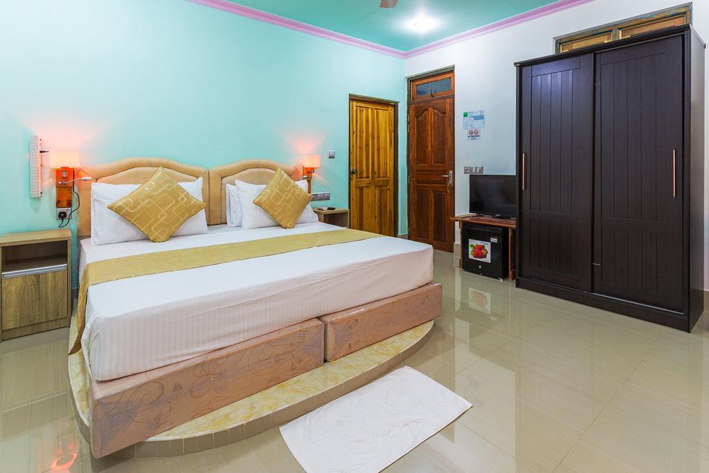 Castle Inn Bodufolhudhoo エクステリア 写真